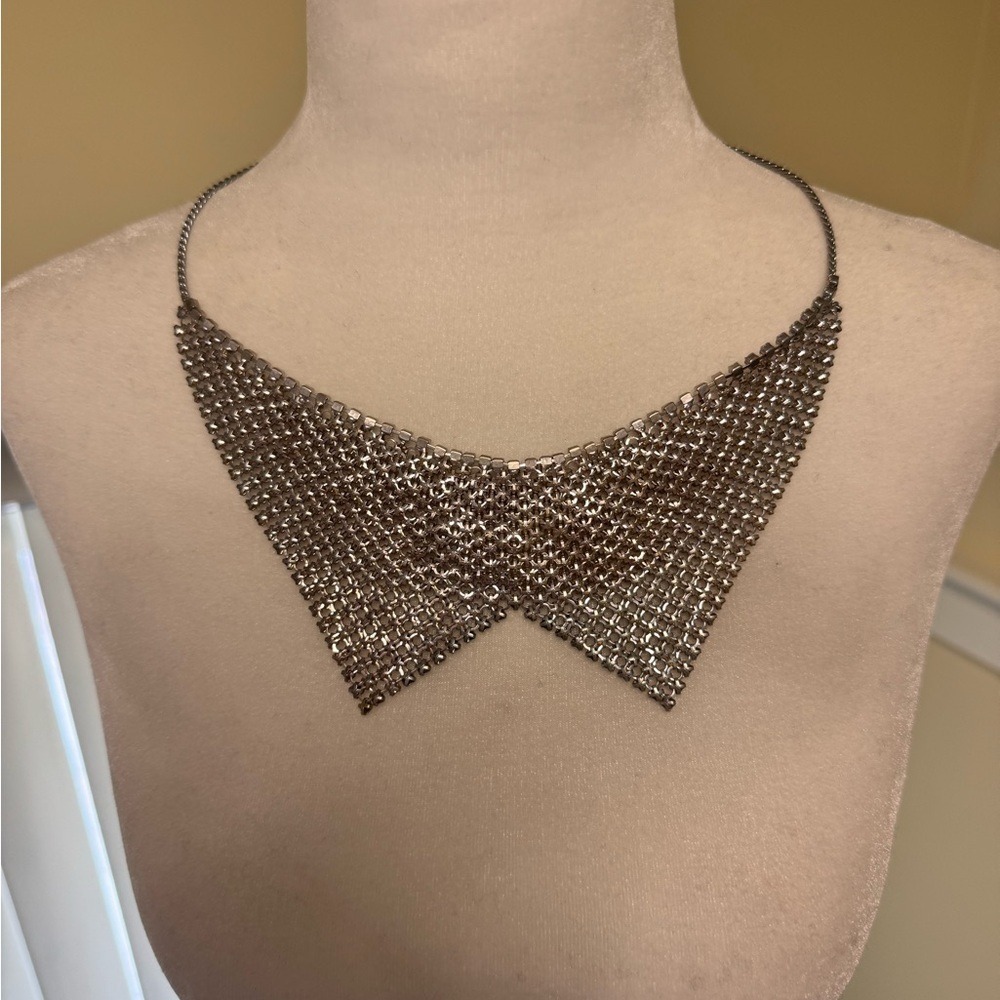 Elegant Silver Mesh Necklace‎